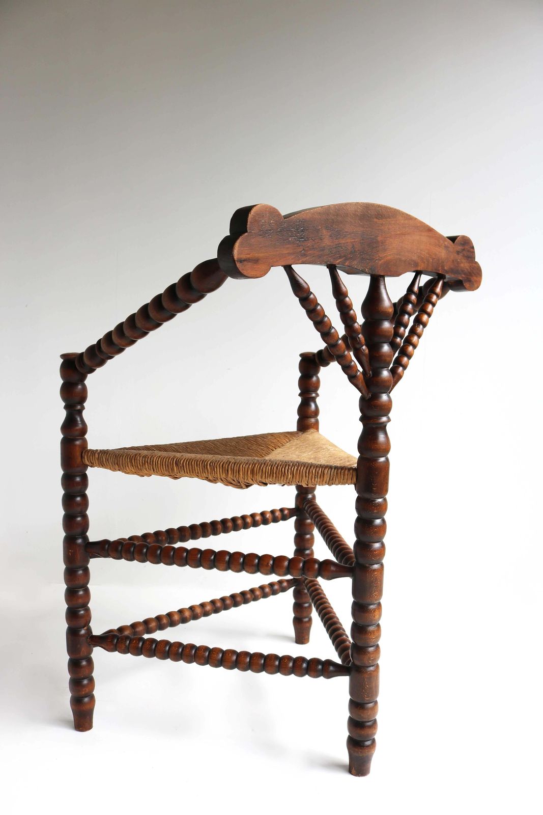 photo furniture Antique Set, Dutch Triangular Rush Seat Bobbin Corner Chair With Side Table