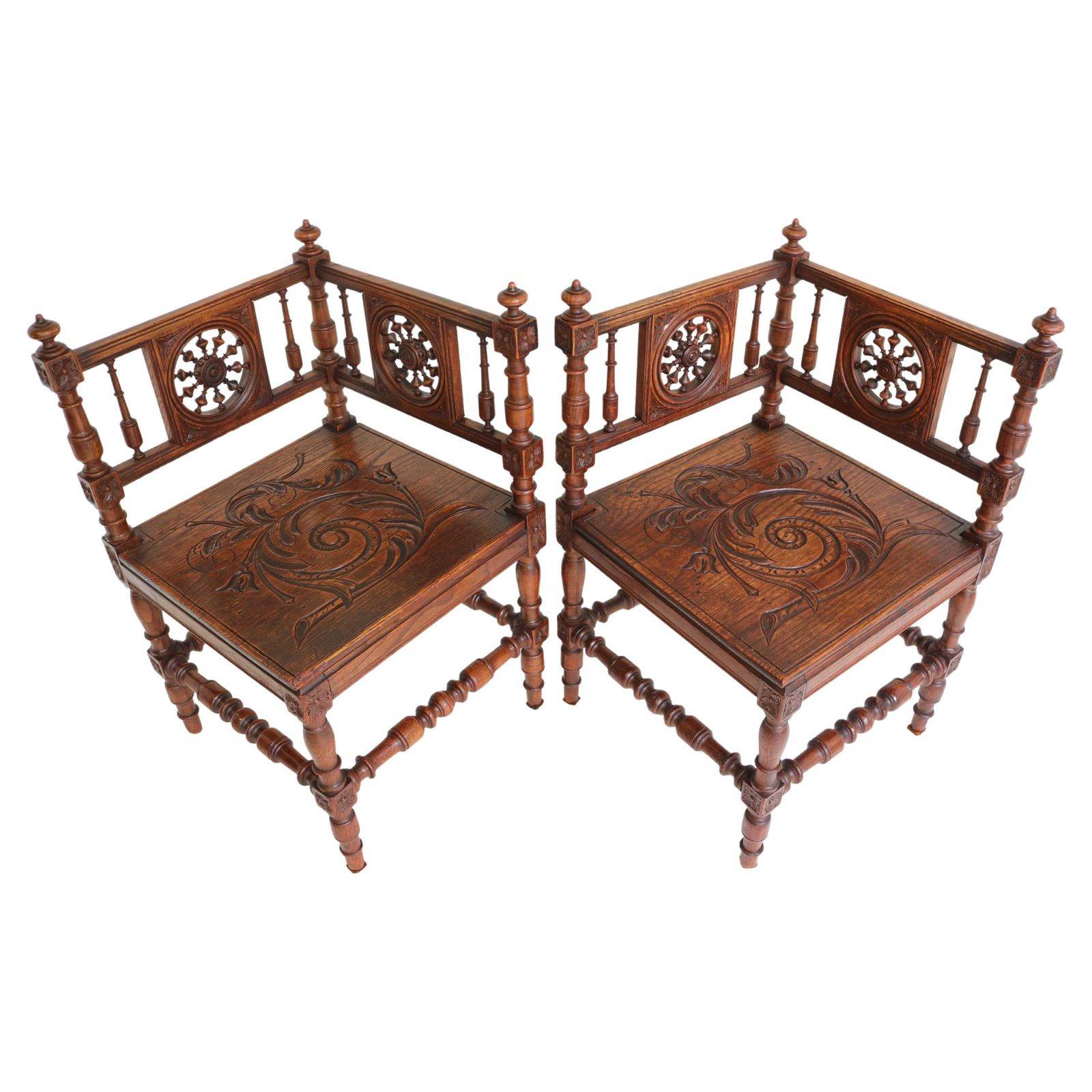 Set Antieke 19e Eeuwse Franse Hoekstoelen – Breton Bretagne Renaissance Eiken