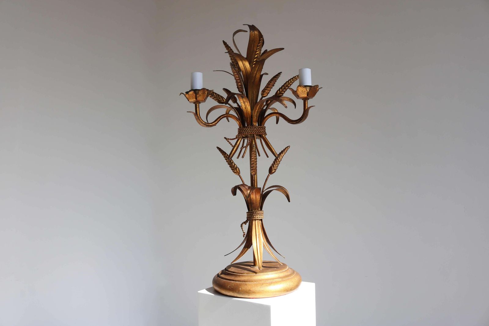 photo vintage Gilt ‘Sheaf Of Wheat’ Table Light, Florentine Table Lamp By Hans Kögl, 1960s