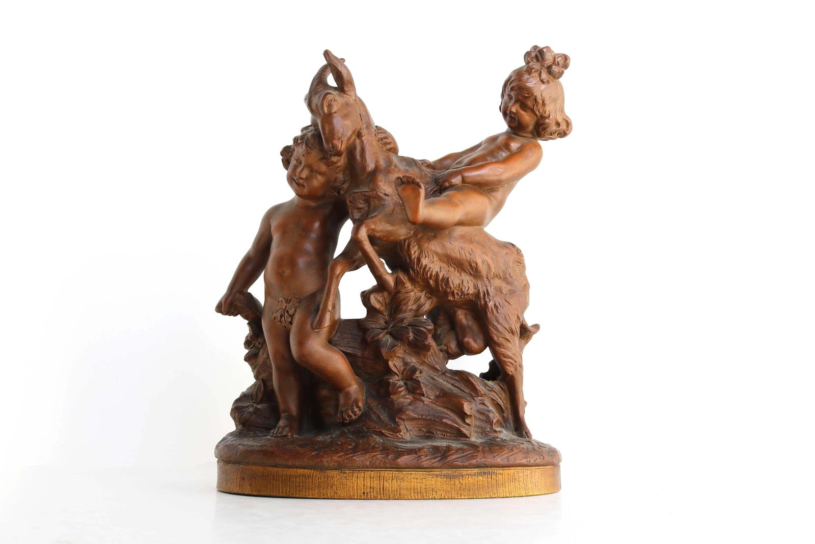 Terracotta Sculptuur Jongen En Meisje Spelend Met Geit, Naar Pietro Balestra, Begin 20e Eeuw photo furniture