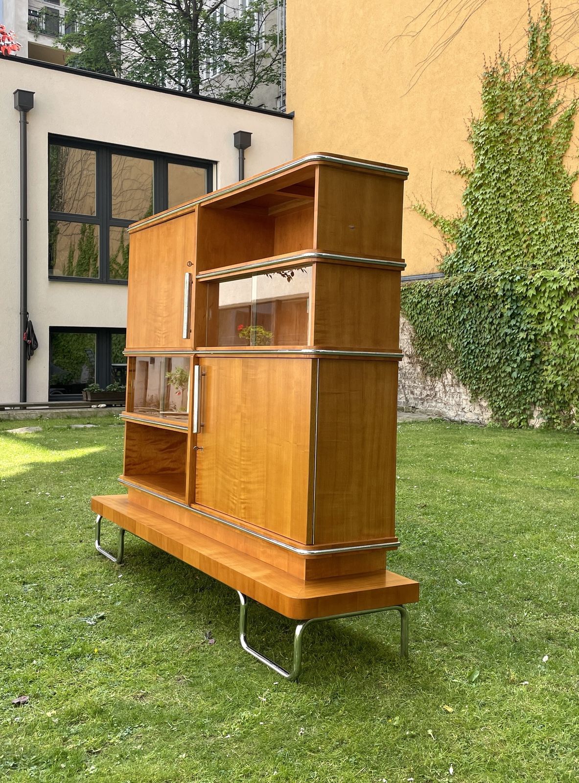 photo vinterior Mücke Melder Highboard Vitrine Iconic Functionalism From 1930s Czechoslovakia