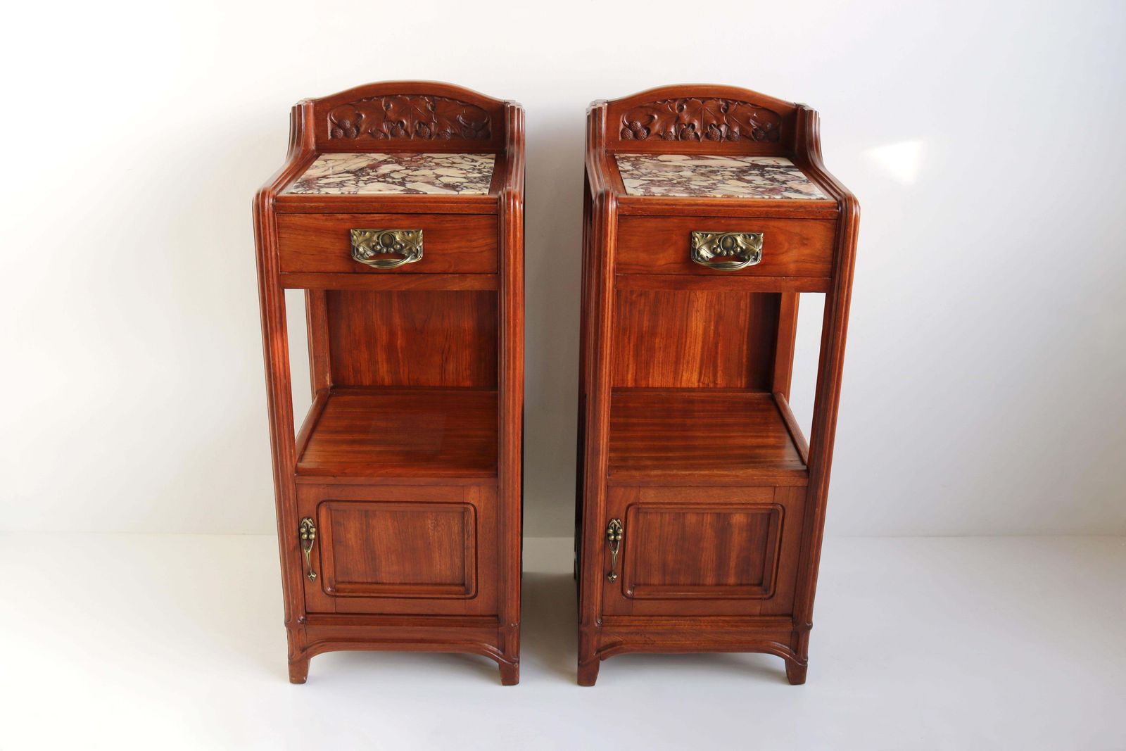 7789.0 Fraai Paar Antieke Nachtkastjes In Art Nouveau / Art Deco Stijl – Paul Alexandre Dumas photo
