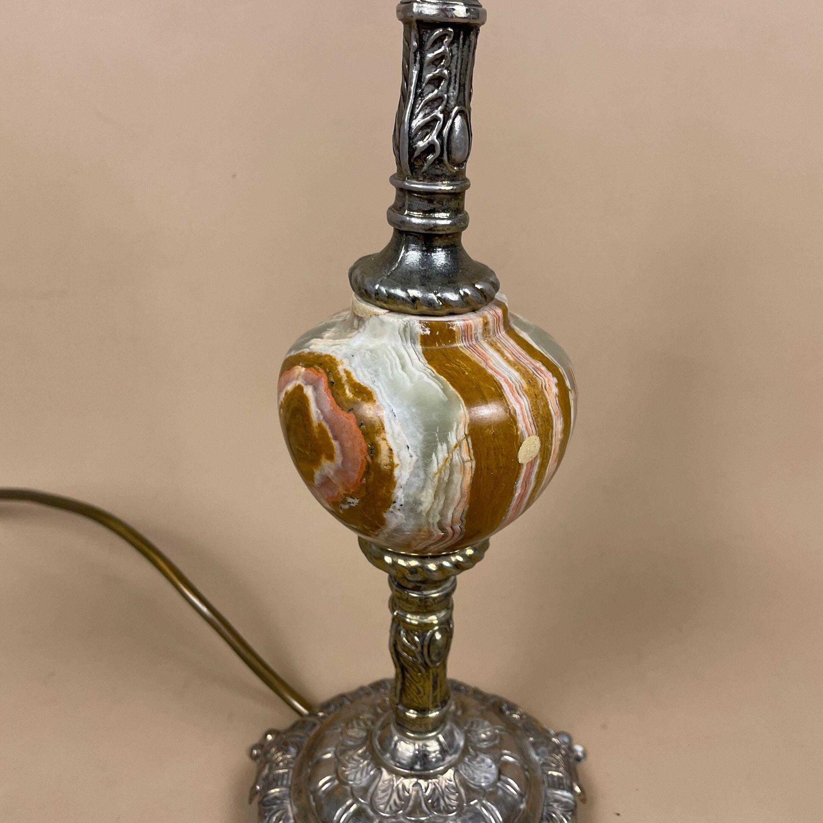 Antique Onyx Marble Lamp Light Bedside Brass Metal Gold Ornate Vintage Round Base With Feet Column Marbled Green Beige Natural Classic photo Lighting