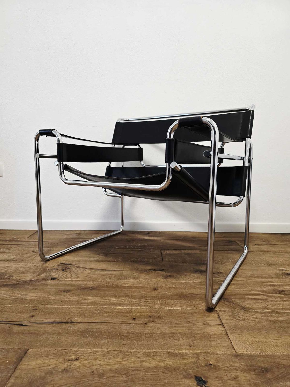 60s Wassily Chair By Marcel Breuer For Gavina (Original) – Iconic Bauhaus Design photo Furniture