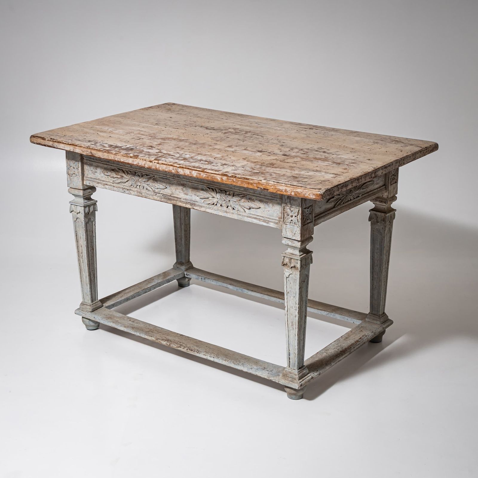 Provincial Louis XVI Dining Table With Grey Finish, Late 18th Century