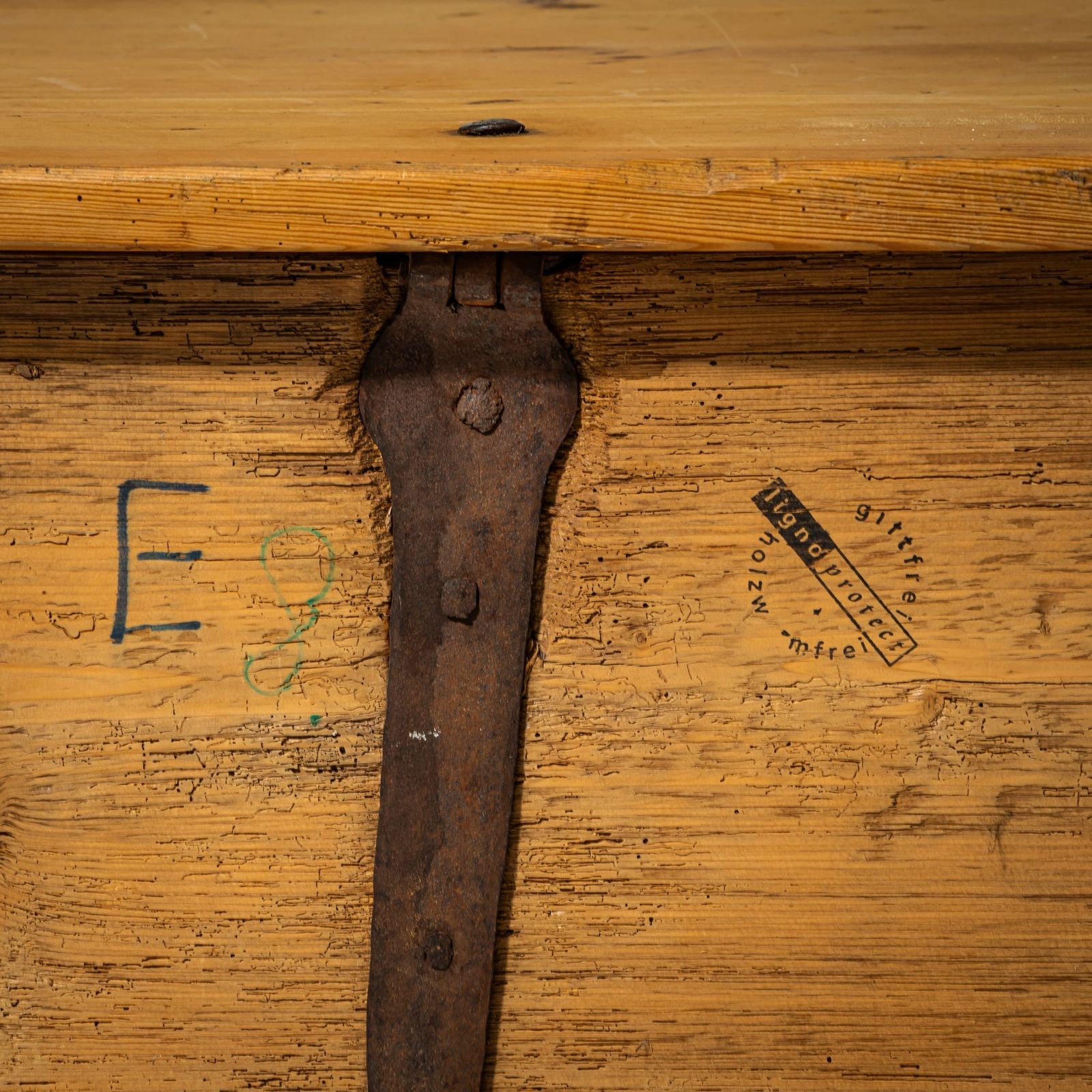 photo for sale Rustic Chest, Southern Germany/Franconia, Fir, Mid 19th Century