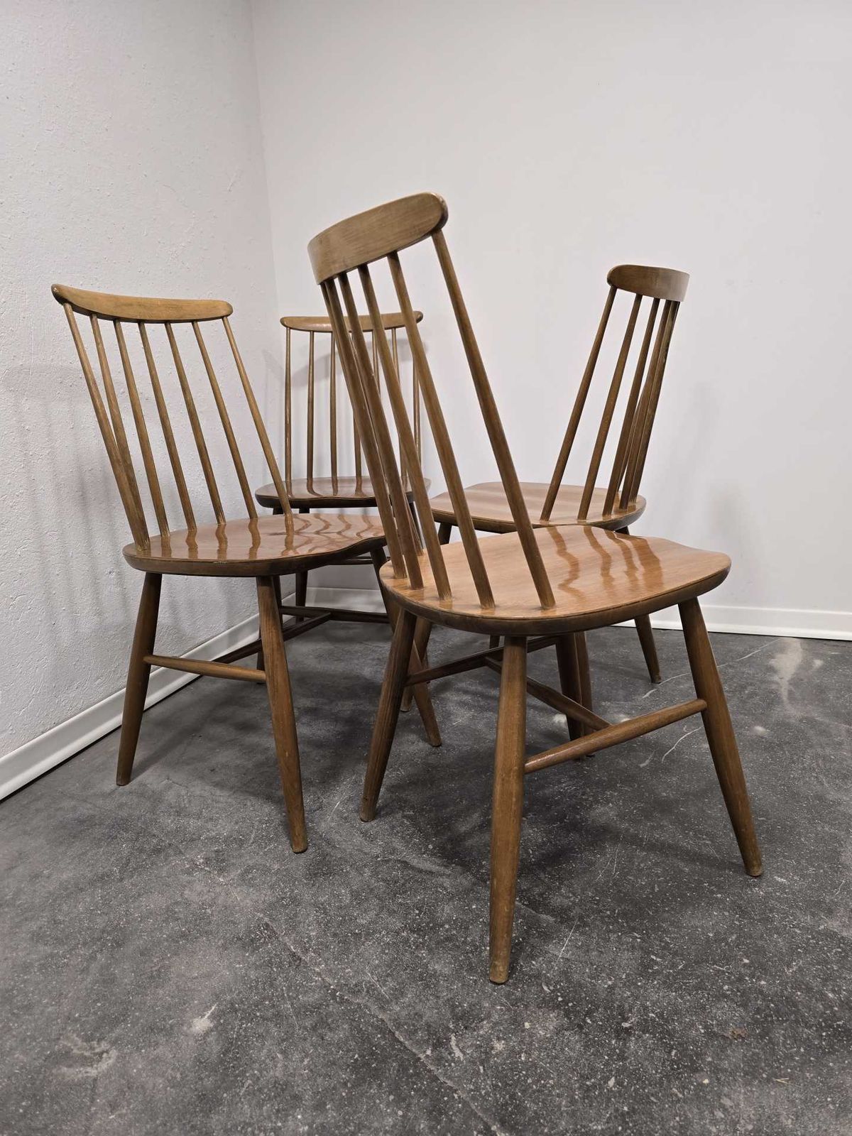 Furniture Dining Chairs By Ilmari Tapivaara 1970s Set Of 4 photo
