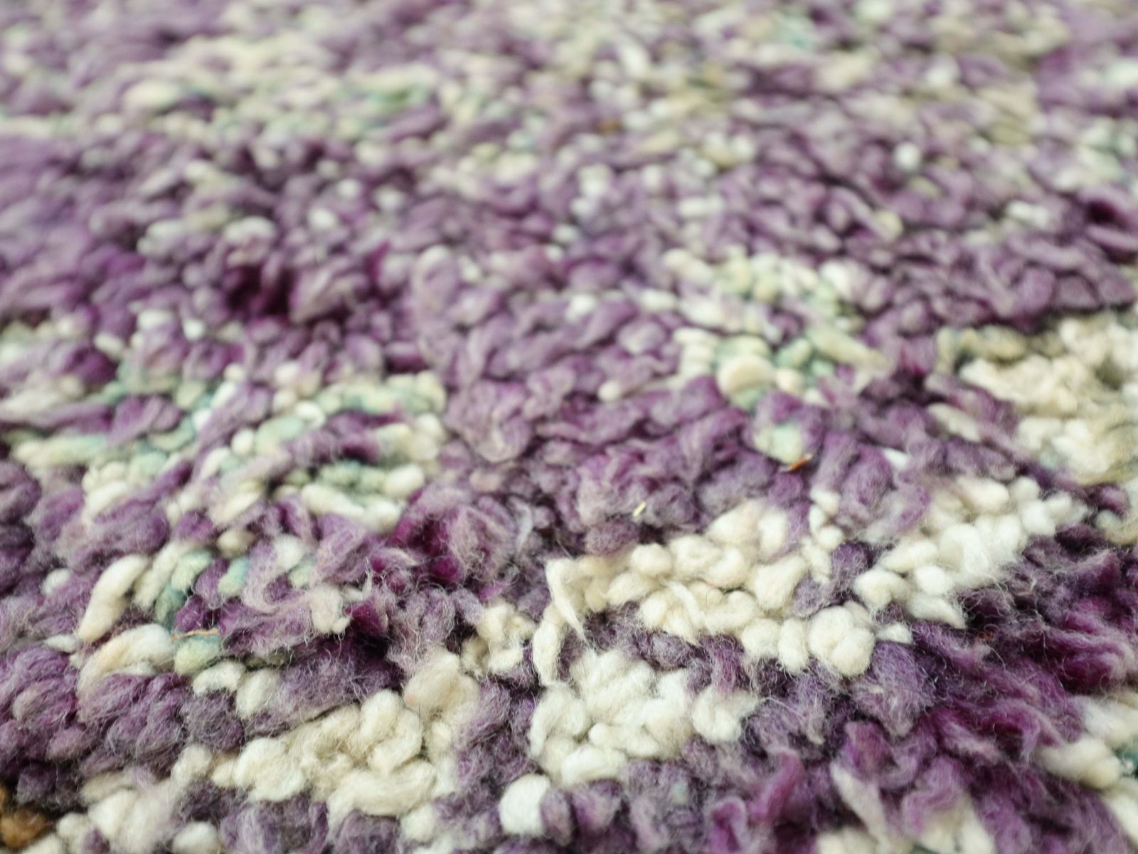 photo for sale Izlan Vintage Moroccan Rug 6'6" X 9'5"