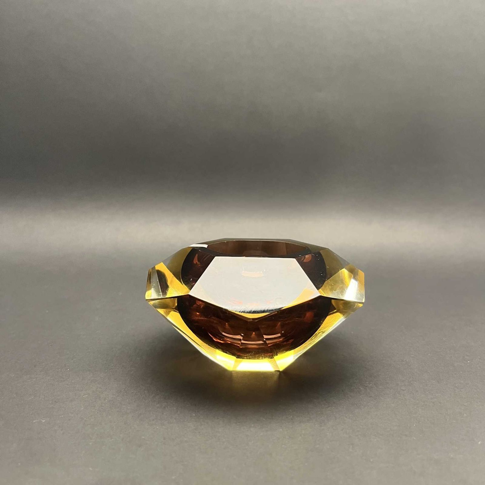 photo furniture Ashtray In Faceted Glass Attributed To Seguso, Murano, Italy, 1970s