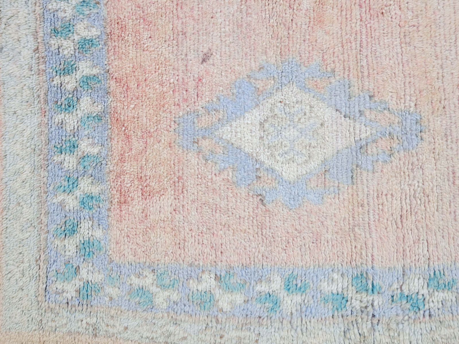 Nuva Vintage Moroccan Rug 5'8" X 9'2" photo vinterior