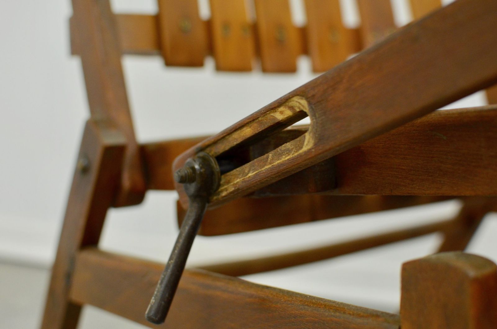 photo for sale Exclusive: Siesta Medizinal By Hans And Wassili Luckhardt For Thonet, 1930s