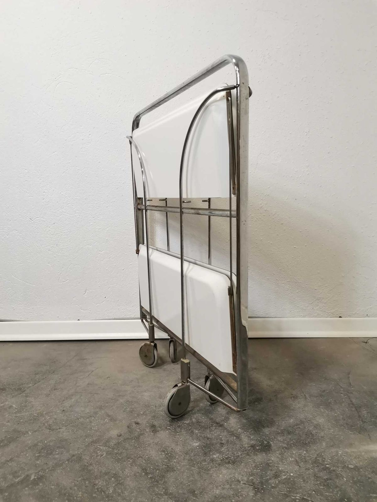 photo furniture Folding Gerlinol Trolley 1960s, 1 Of 3