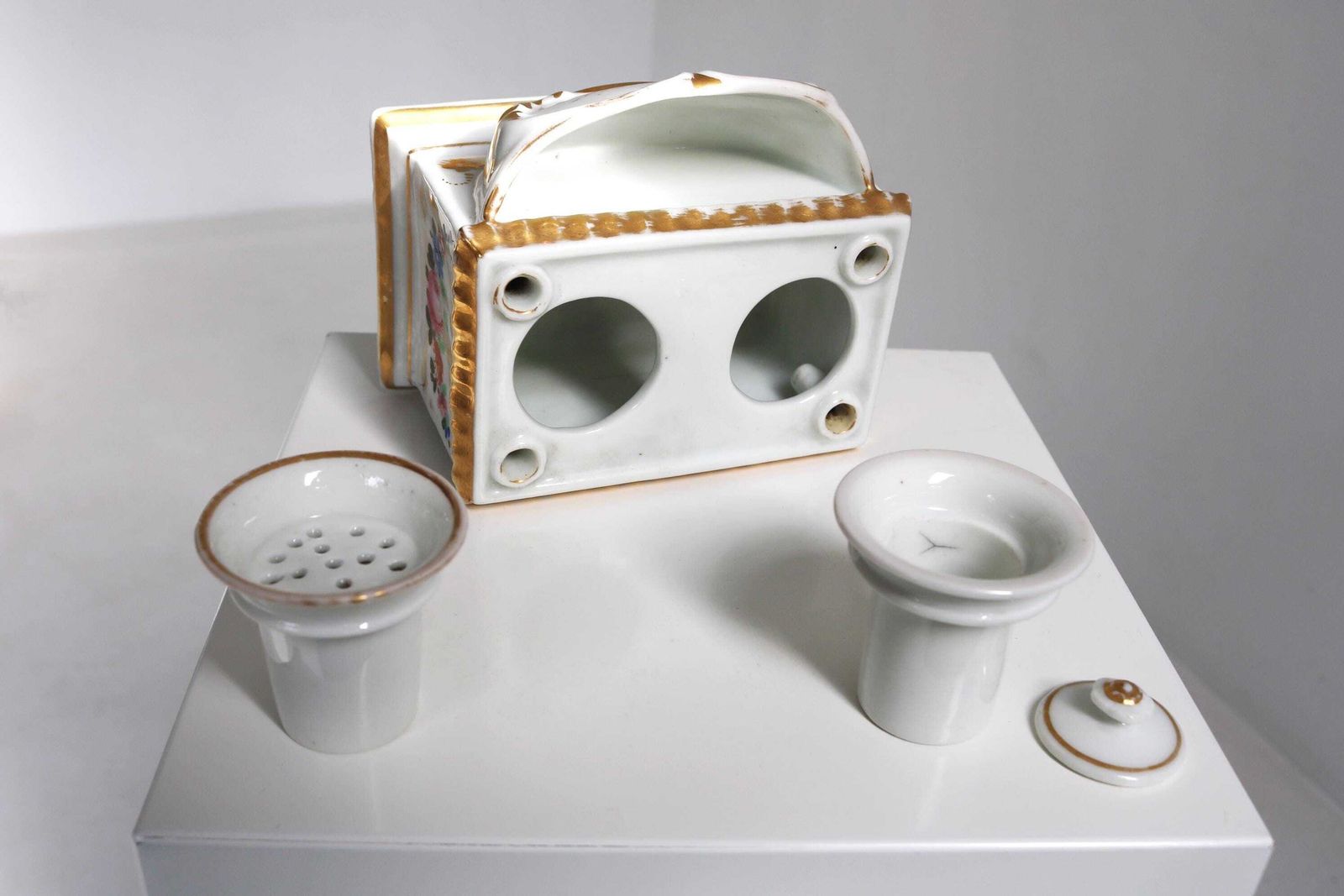 photo furniture Antique French Porcelaine De Paris Inkwell | Hand Painted Old Paris Inkstand Ca. 1880