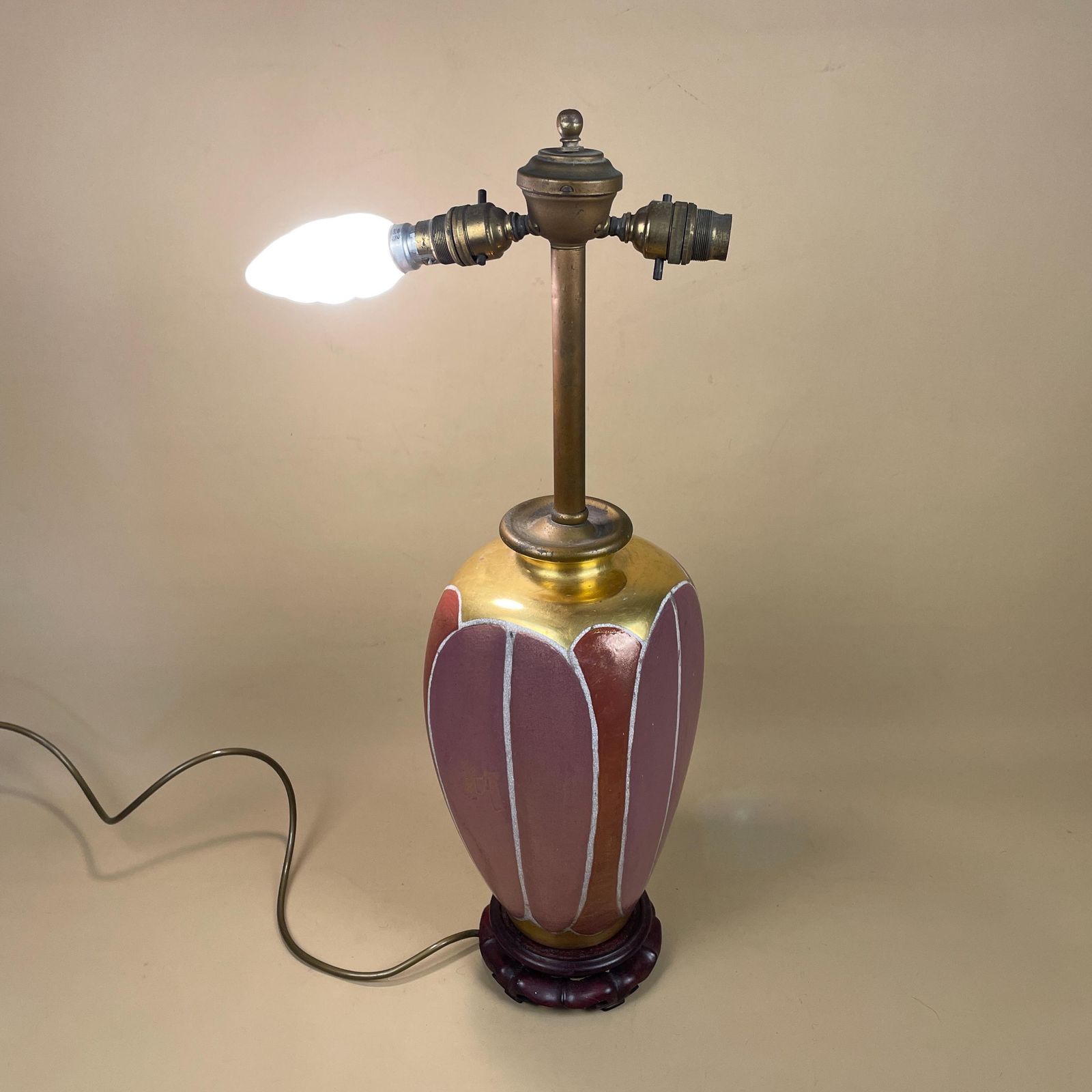 photo furniture Vintage Ceramic Lamp Light Bedside Table Side Antique Vase Cottage Pattern Patterned Pink Gold Brass Metal Gold 2 Bulbs Wood Base Oriental