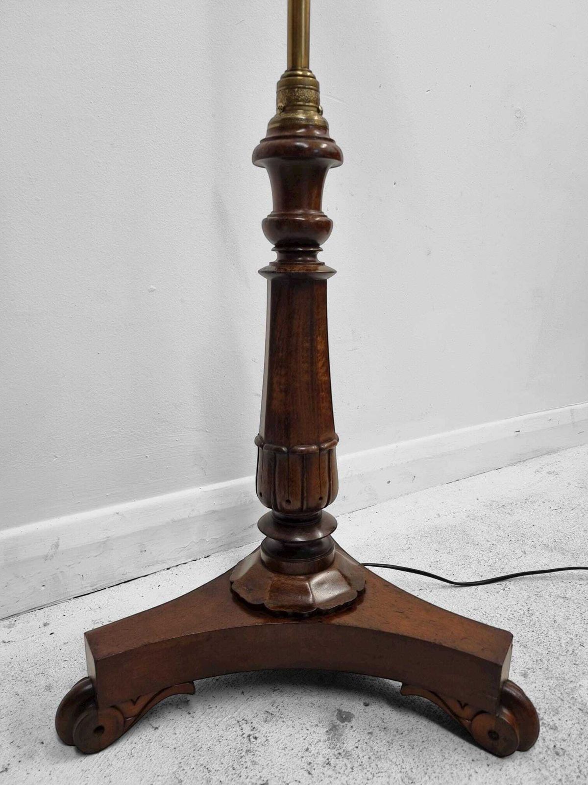 Vintage Mahogany & Brass Floor Lamp With Triple Glass Shades / C1930s / Free Delivery photo vinterior