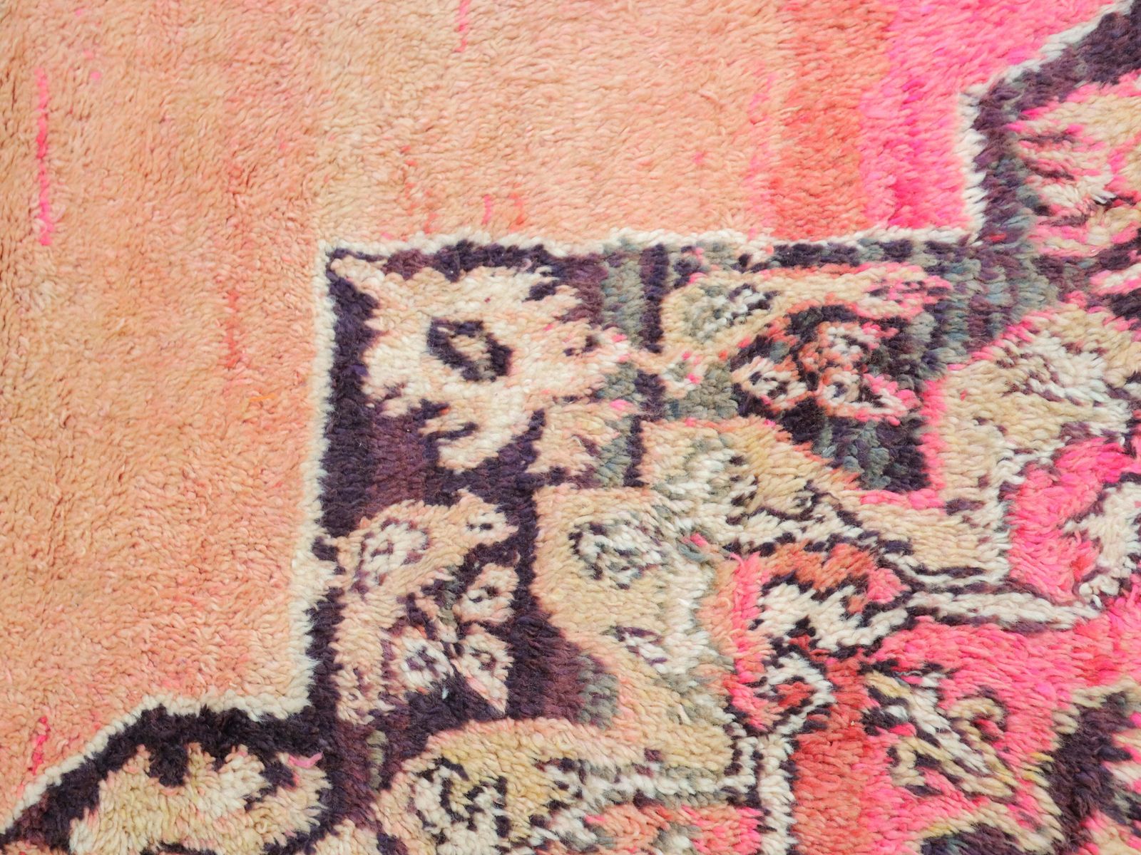 photo furniture Mizig Vintage Moroccan Rug 6'9" X 13'0"