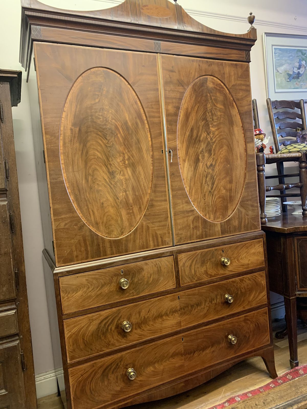 Elegant Antique Mahogany Country House Linen Press