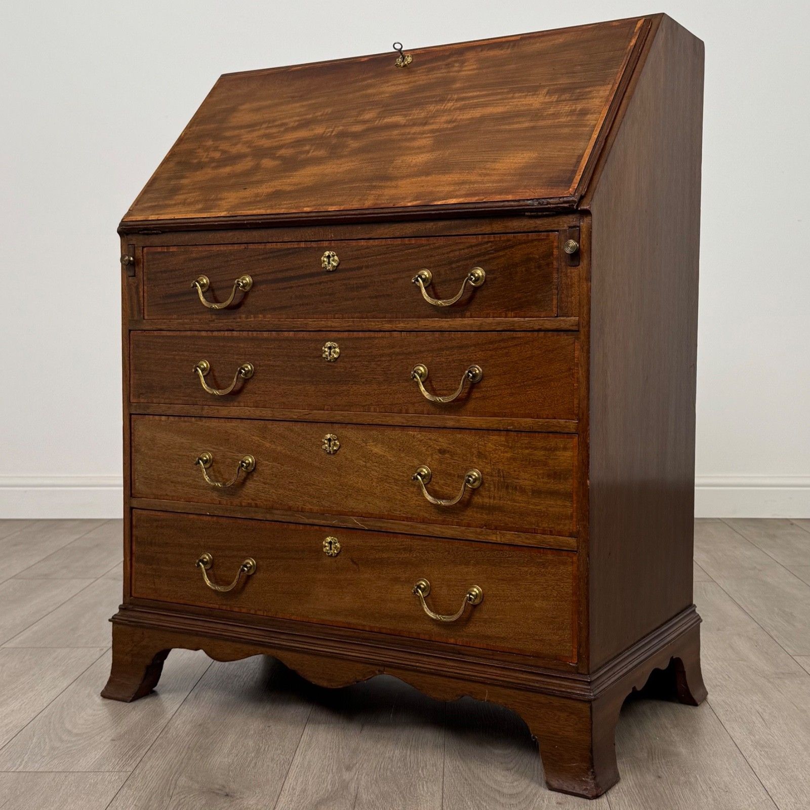 Antique 20th Century Fine Quality Bureau In Mahogany photo for sale