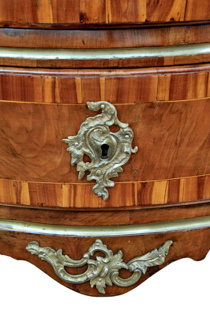 Early 19th Century Inlaid Walnut Rococo Bombe Chest Of Drawers photo Furniture