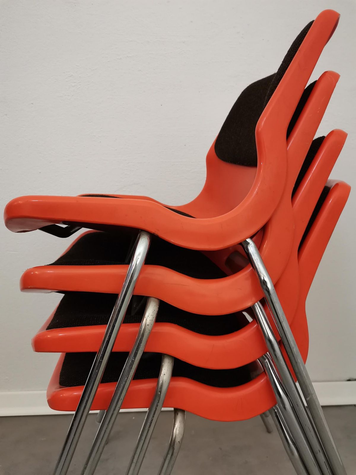 130.0 Stuckable Orange Vintage Chairs, Meblo, 1970s, Price For Piece photo