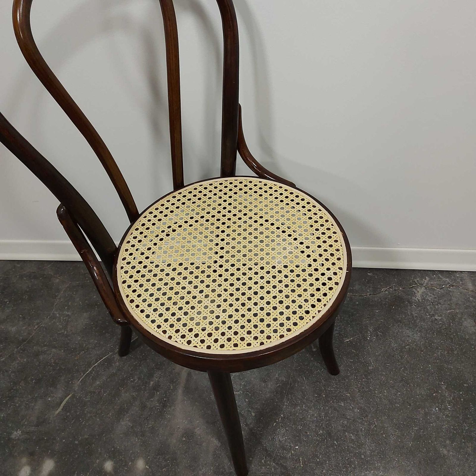 photo vinterior Thonet Dining Chair No. 18 “Wide” 1970s, 1 Of 6
