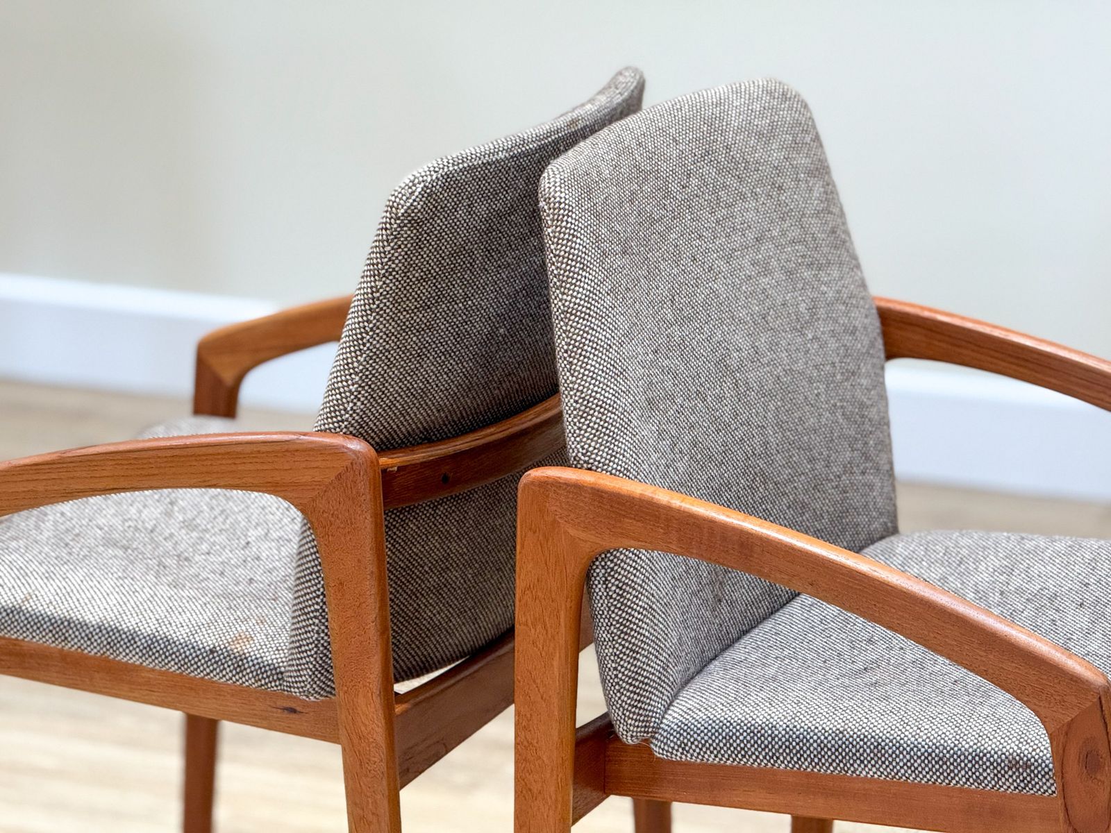 Set Of Danish Dining Chairs By Henning Kjaernulf For Korup Stolfabric Model 23. photo vintage