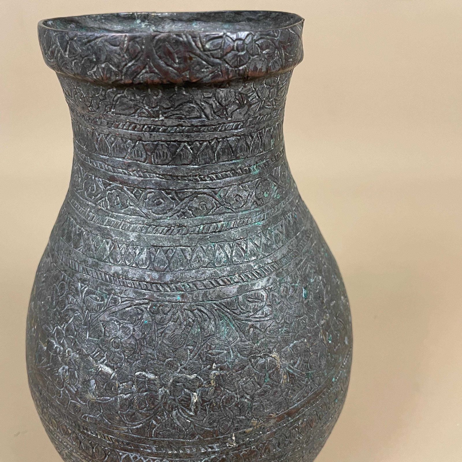 Antique Metal Silver Copper Indian Patterned Plant Pot Vase Jardiniere Asian Handmade Engraved Etched Intricate Vintage Urn Decorative Aged photo vinterior