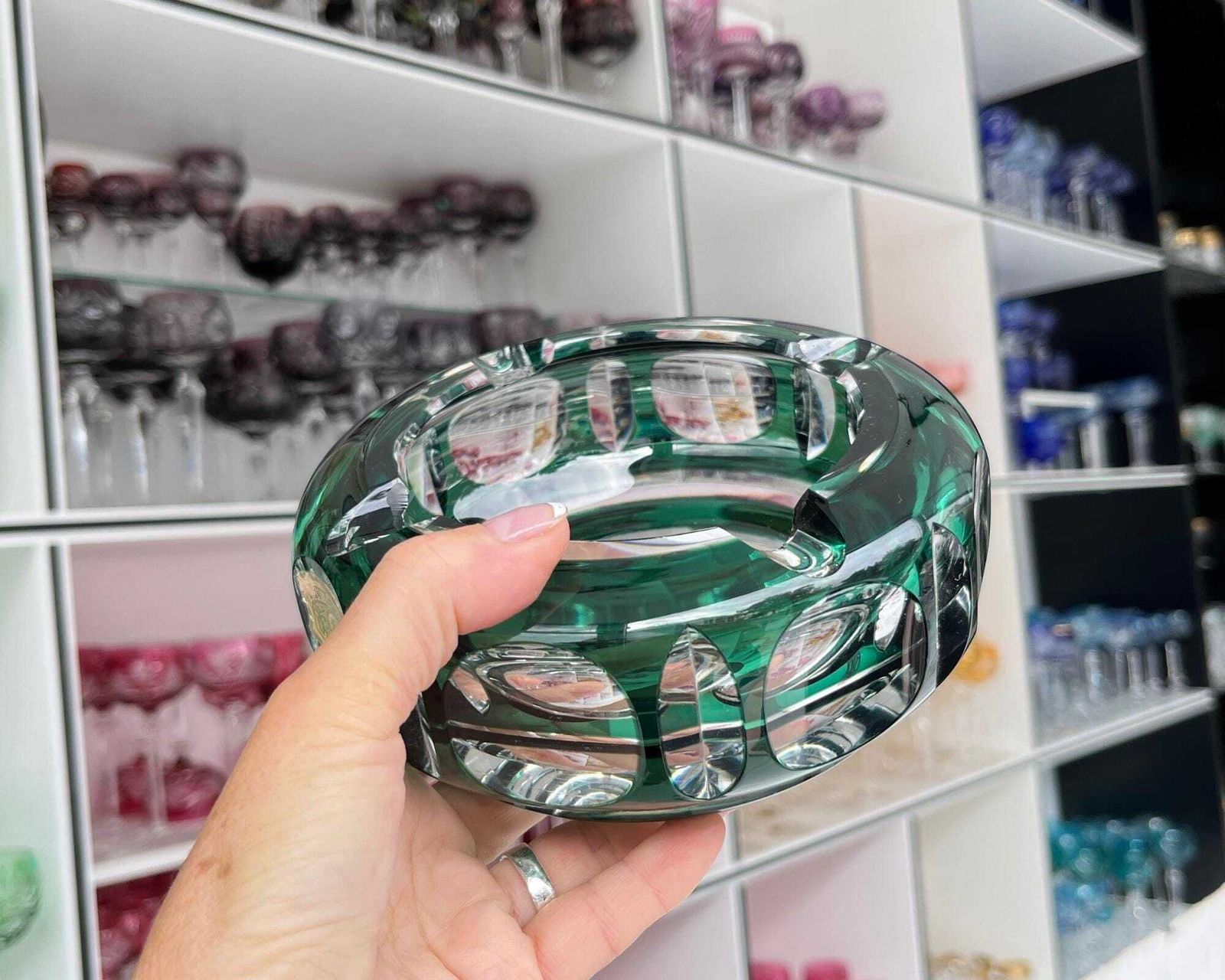 Val Saint Lambert Ashtray | 1 Stuk | Kristal In Jadegroen Of Rood photo Woonaccessoires