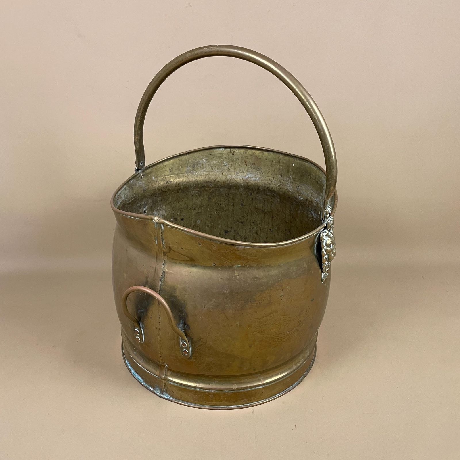 Antique Metal Gold Brass Coal Bucket Handle Fireside Fire Side Scuttle Log Helmet Farmhouse Cottage Aged Patina Vintage Fireplace Lion Faces photo Home Fixtures