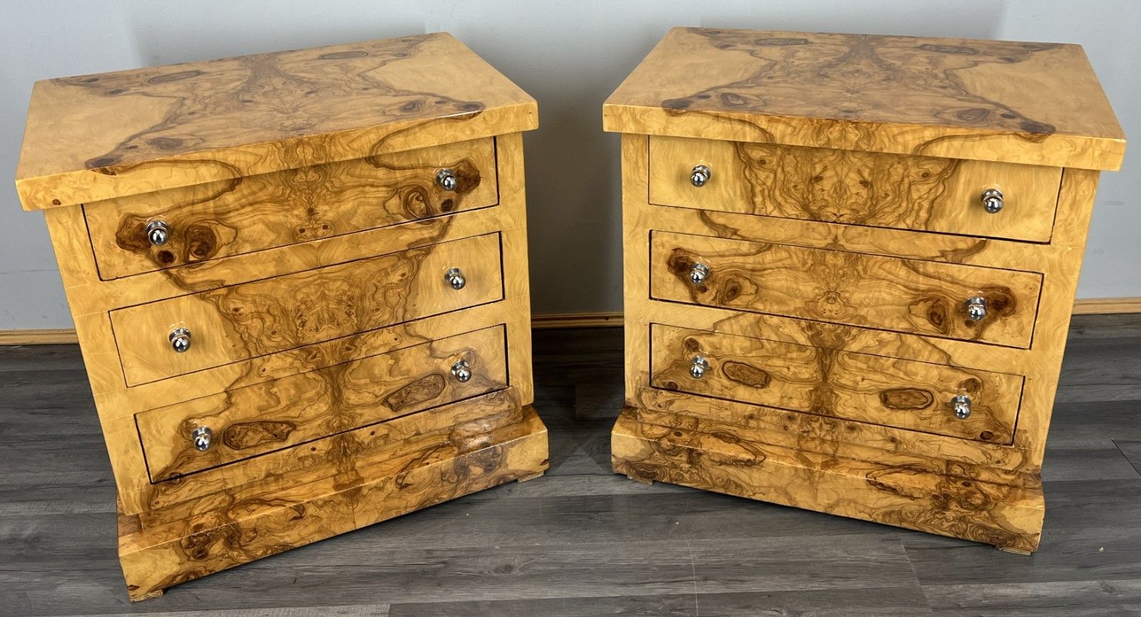 Pair Of French Bedside Tables  Night Tables  Art Deco Burr  Lot 4233