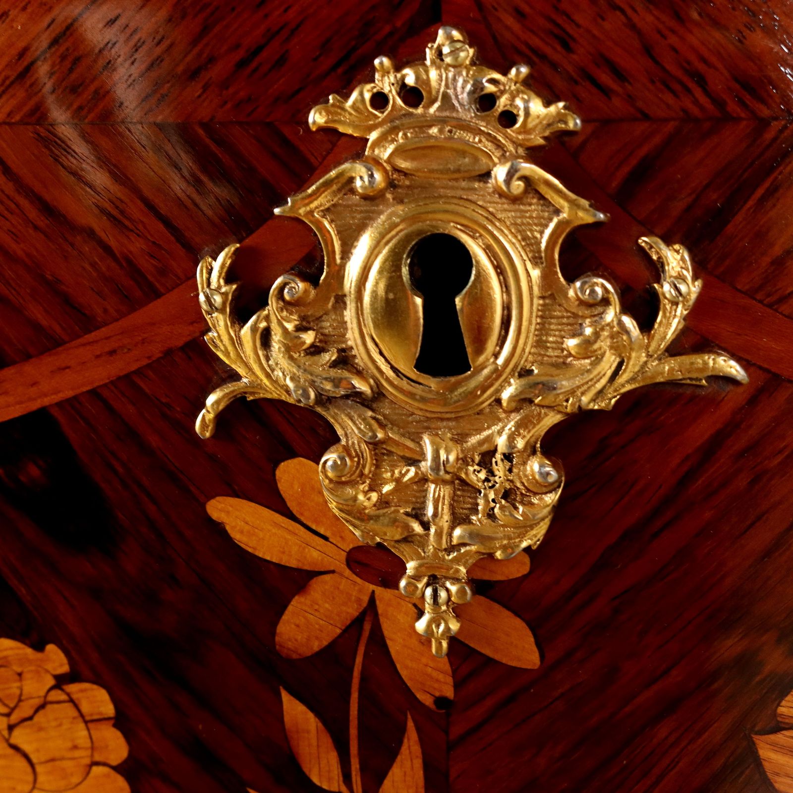10270.0 Neapolitan Chest Of Drawers Rococo Red Marble Poplar Bronze Italy 1700 photo