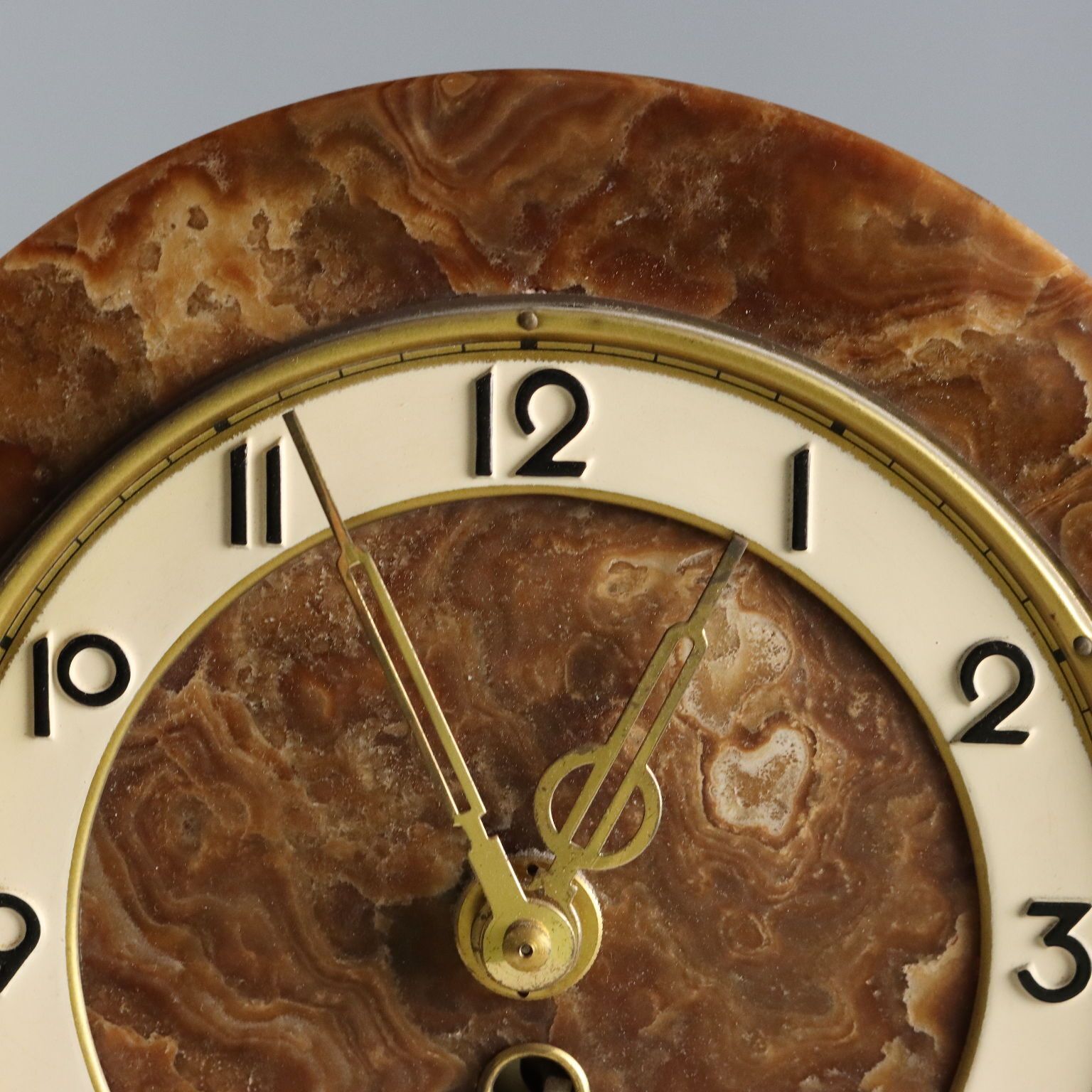 photo furniture Clock Art Deco Marble Onyx Italy 1930s 1940s