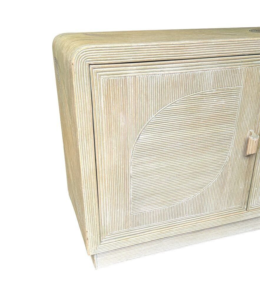photo vintage An Italian 1970s Pencil Reed Bamboo, Two Doors, Cabinet By Vivai Del Sud