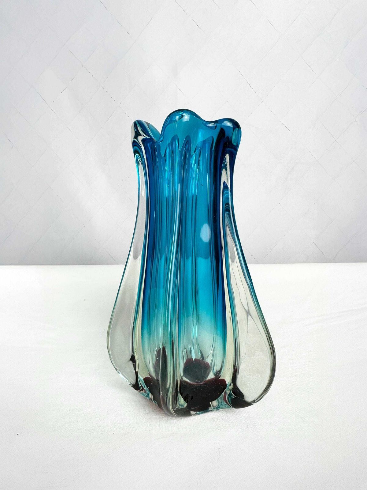 Stunning Chřibská Glassworks Sommerso Czech Art Glass Vase In Turquoise Blue And Deep Red photo furniture