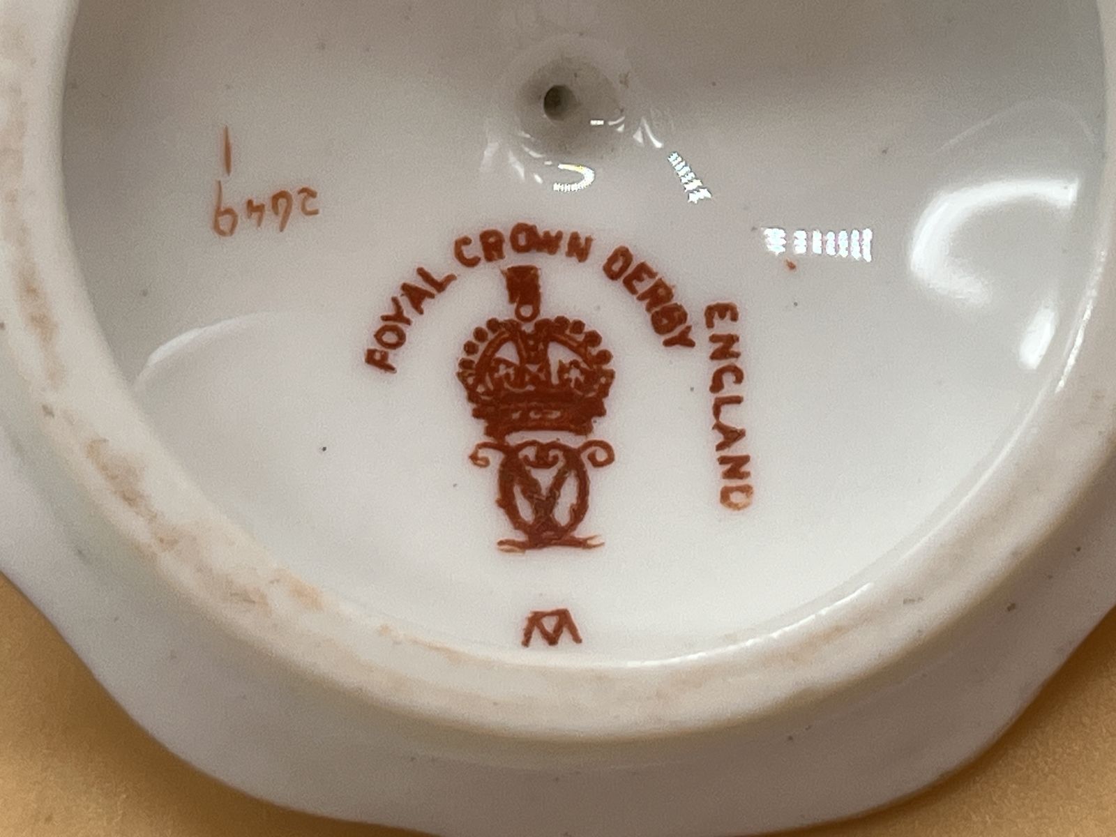 Antique Royal Crown Derby Porcelain Melton Imari Design Trinket Box. C1908. 2649. photo for sale