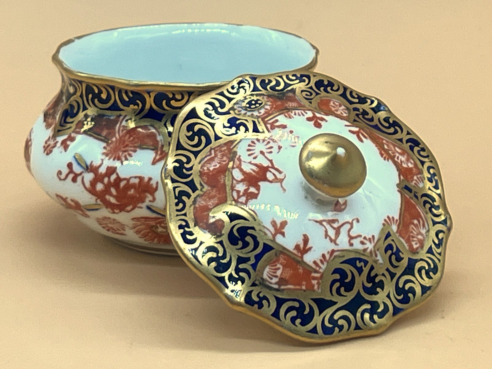 Antique Royal Crown Derby Porcelain Melton Imari Design Trinket Box. C1908. 2649. photo vinterior