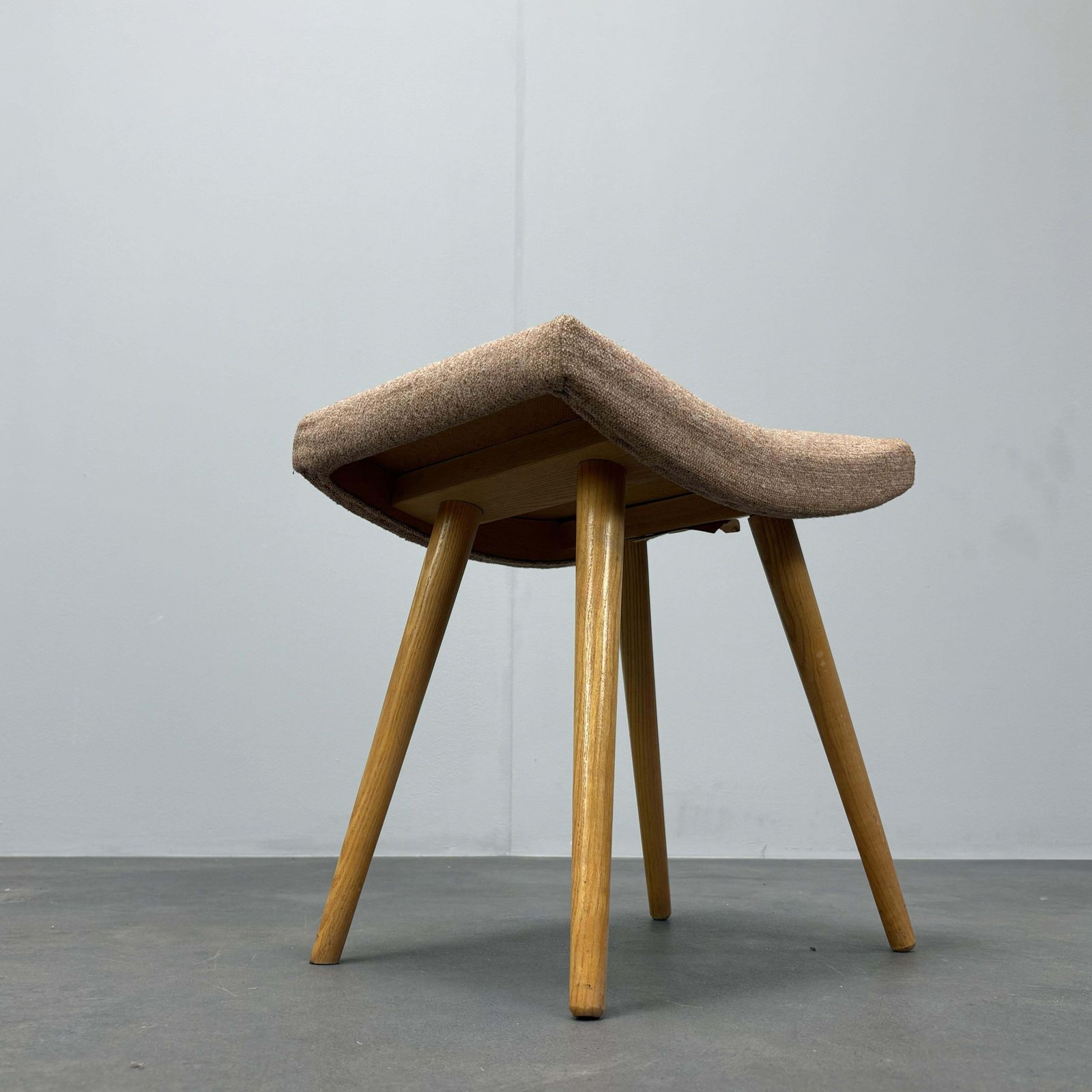 photo furniture Vintage Footstool By Moravská ústředna Brno, 1988, Czechoslovakia