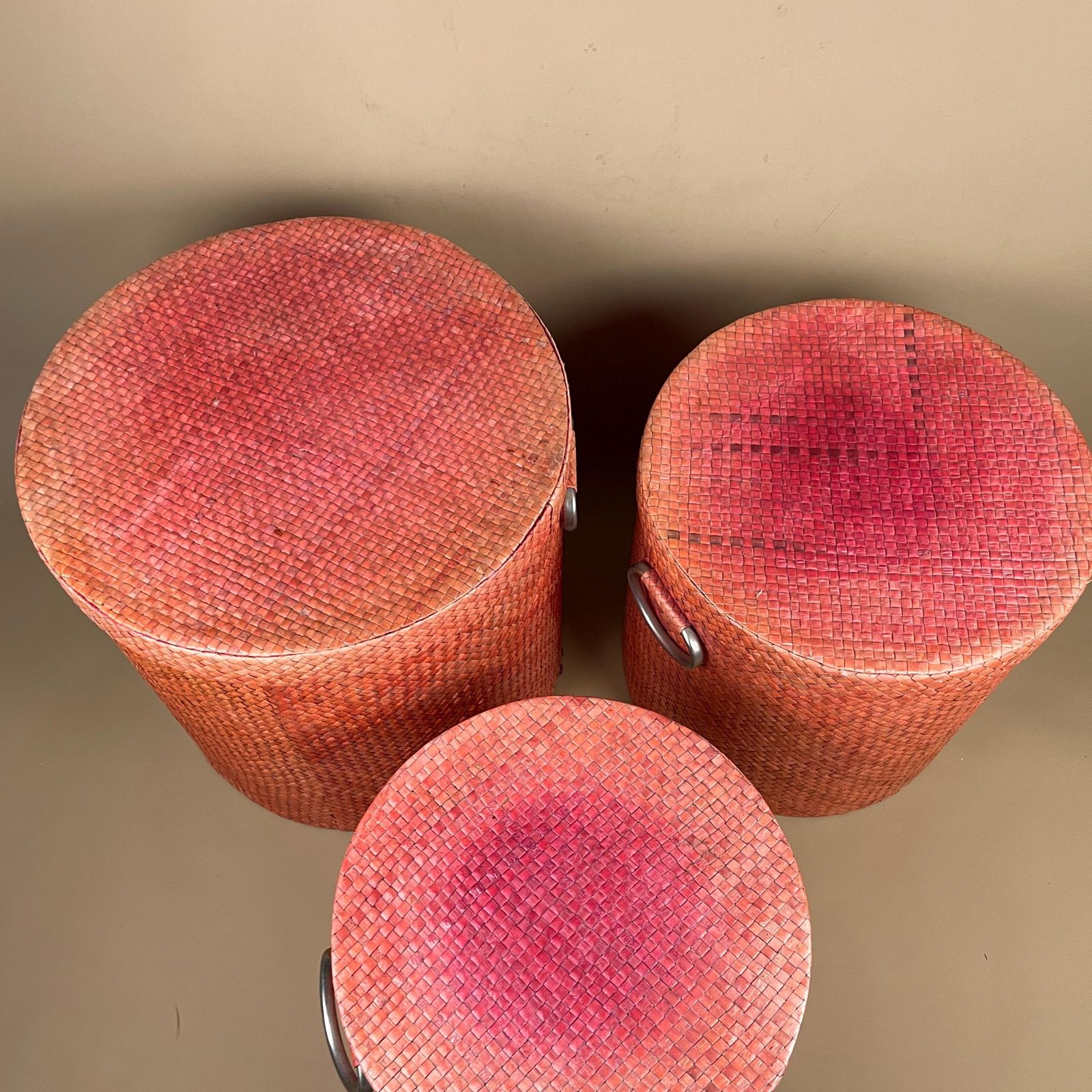 Set Of 3 Pink Vintage Round Baskets Woven Wicker Cylinder Storage Farmhouse Cottage Decor Laundry Cane Wood Lidded Lid Silver Handles Toys photo buy