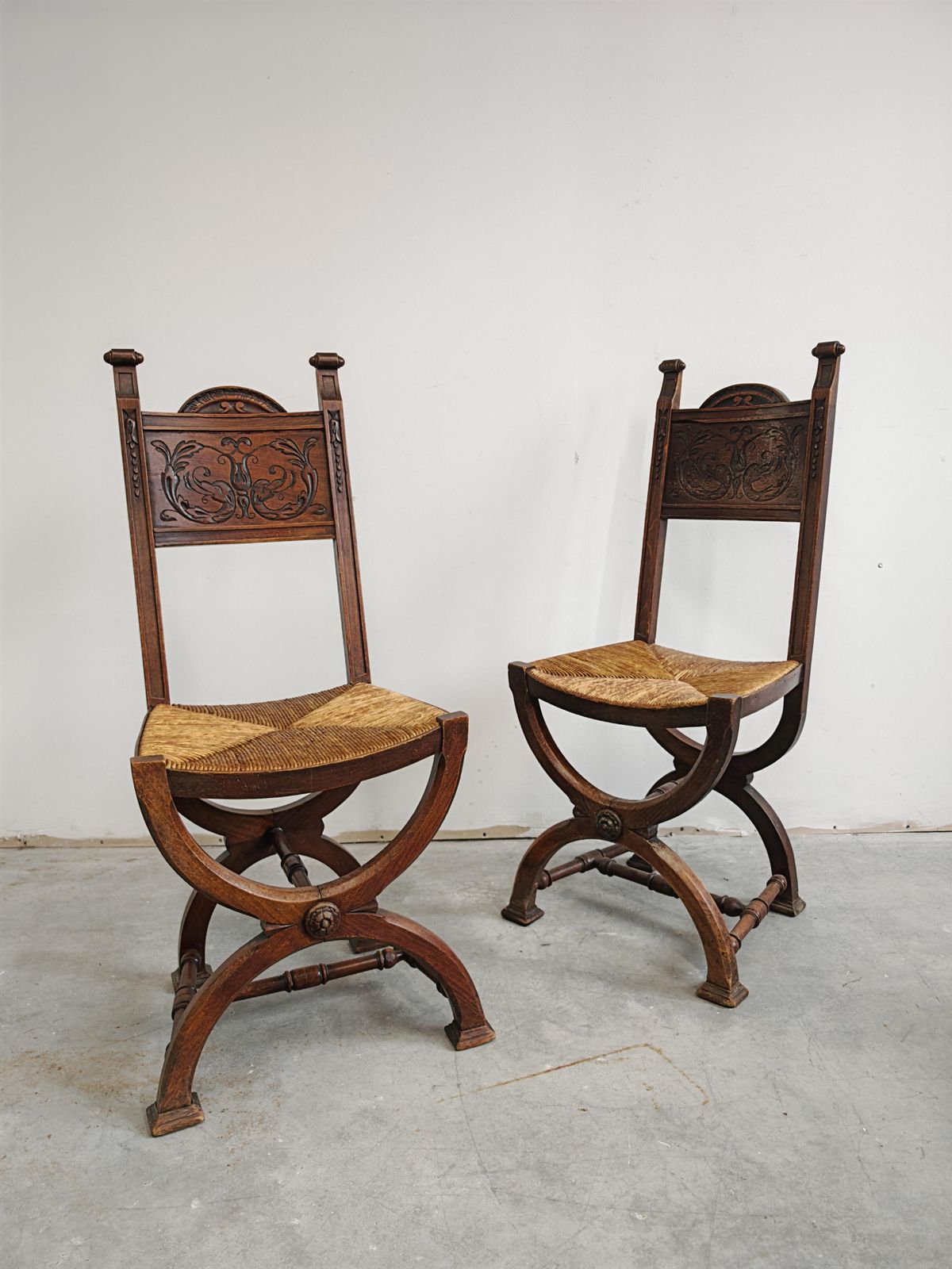 Pair Of Neo Renaissance Side Chairs In Oak With Rush Seats, France 1910s photo vintage