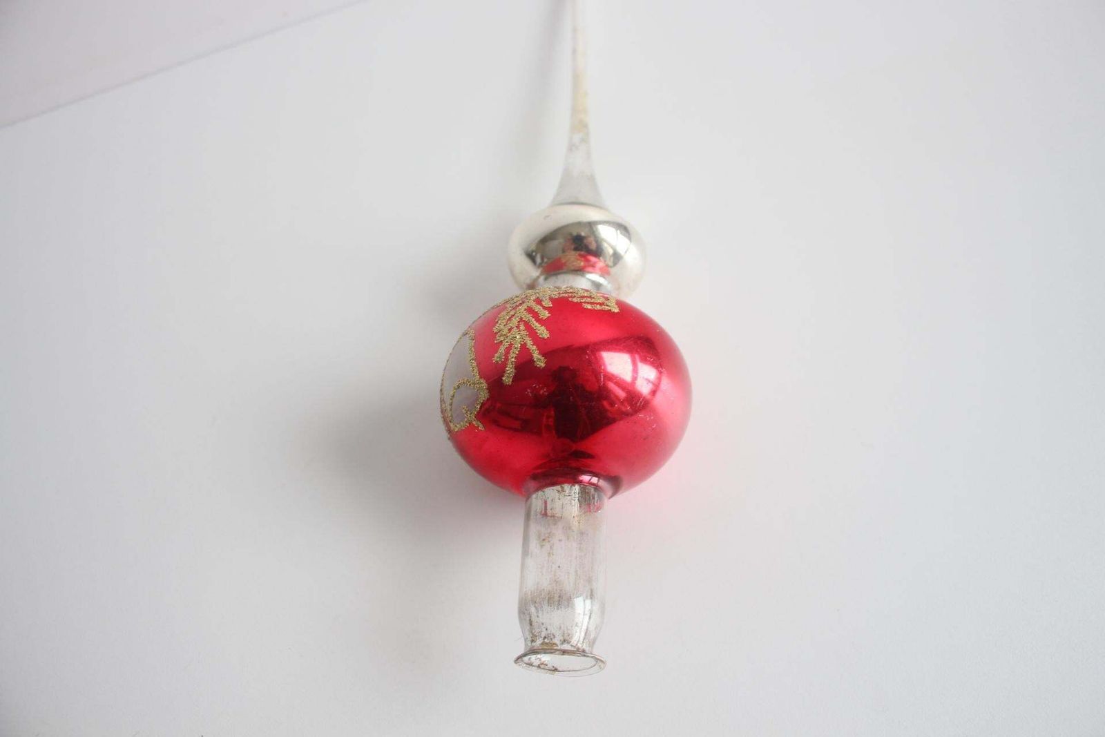 Antique Glass Christmas Ornament, Czechoslovakia, 1950s. photo 281.0