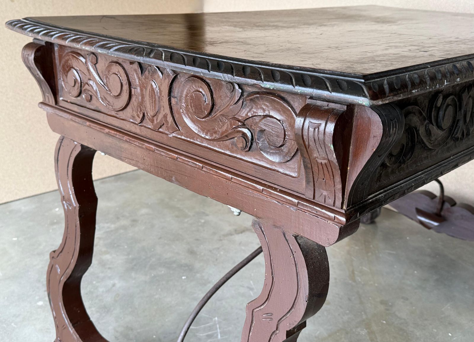 Mobilier Table de bibliothèque ou bureau de style baroque espagnol en chêne, XIXe siècle, deux faces photo