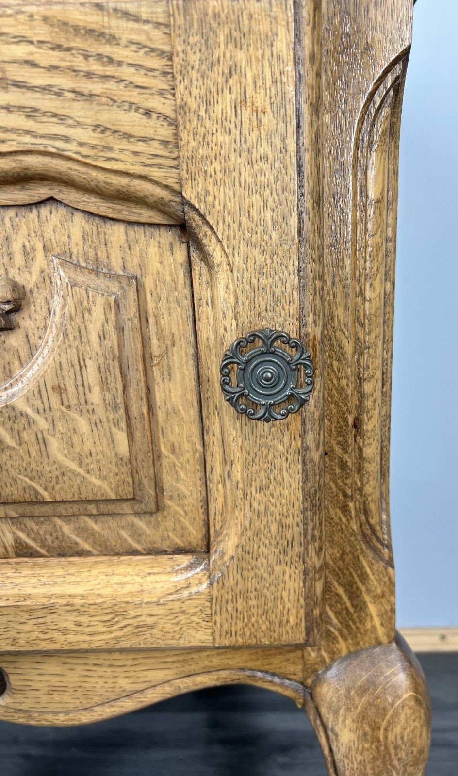 Pair Of  Bedside Tables Vintage French Louis Oak Nightstands Cabinets Lot 4244 photo 399.0