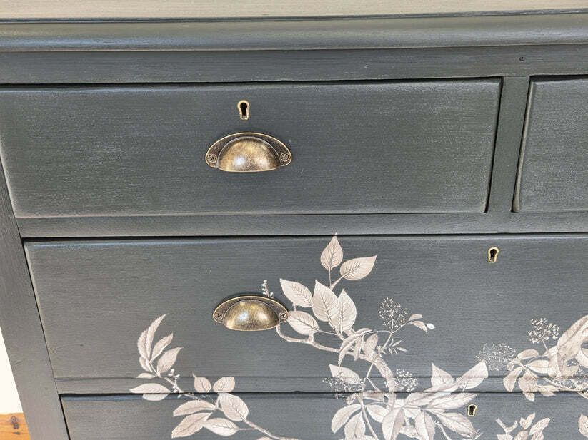 Large Vintage Pine Drawers photo vinterior