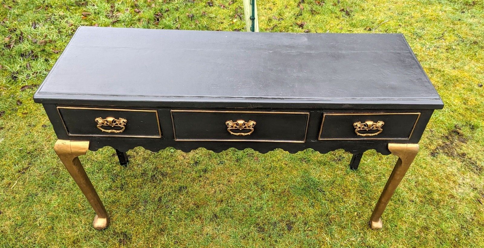 18th Century Georgian Painted Console Cabriole Supports Delivery Available 0244. photo Furniture