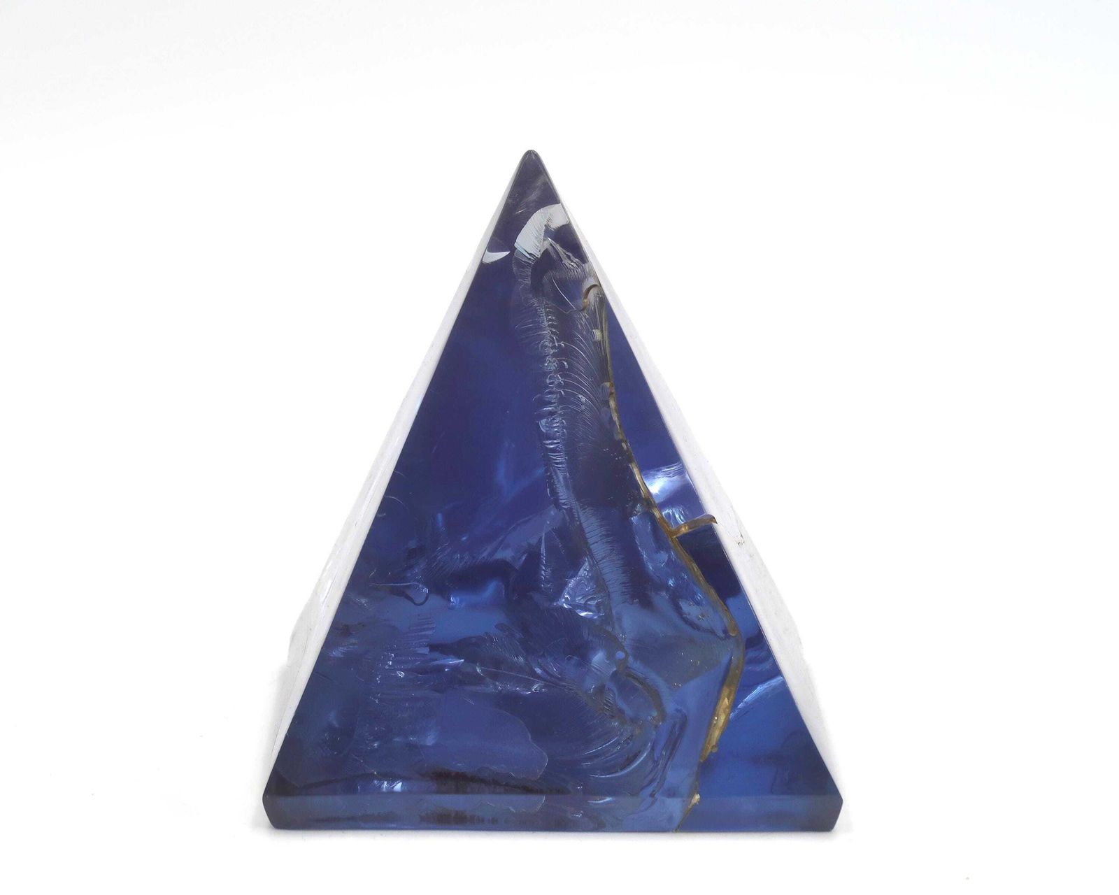 Sculpture, Fractal Resin Pyramid By François Godebski, 1970s / Blue, Minimalist, Home Decor, Geometric Shapes, Dangotte, Giraudon Style photo Art