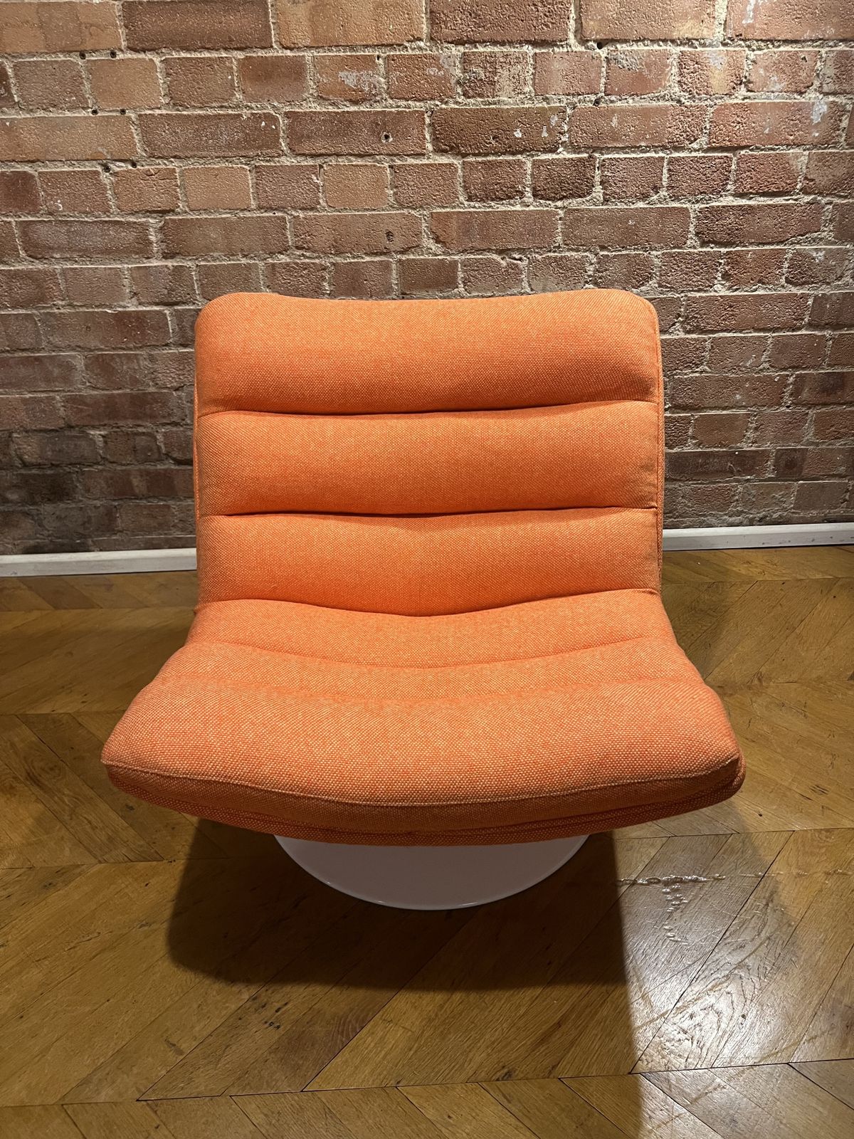 Artifort F506 Lounge Chair By Geoffrey David Harcourt photo vintage