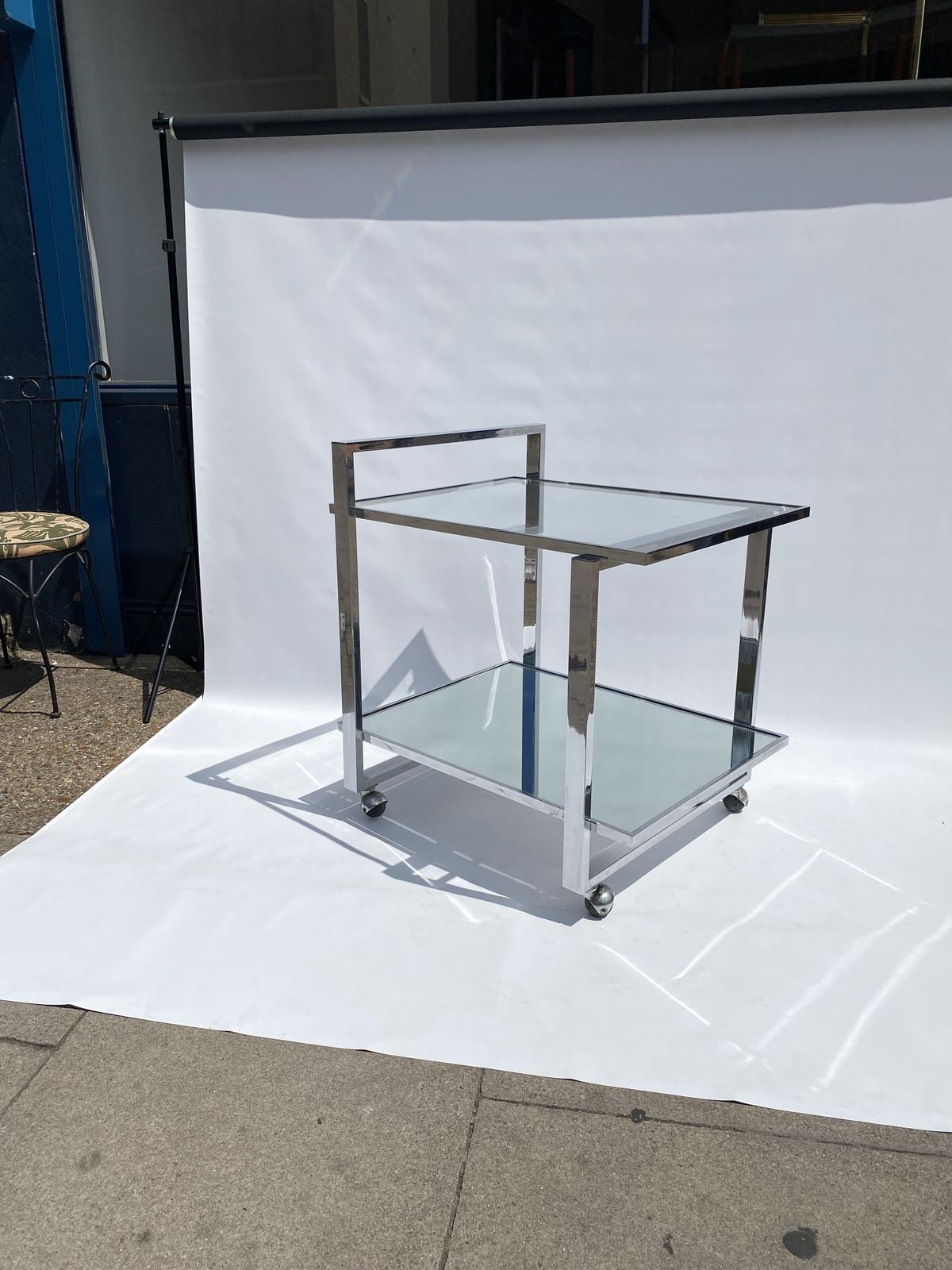Romeo Rega Chrome 1970s Square Drinks Bar Cart Trolley Table Glass Mirror Hollywood Regency Sofa Display