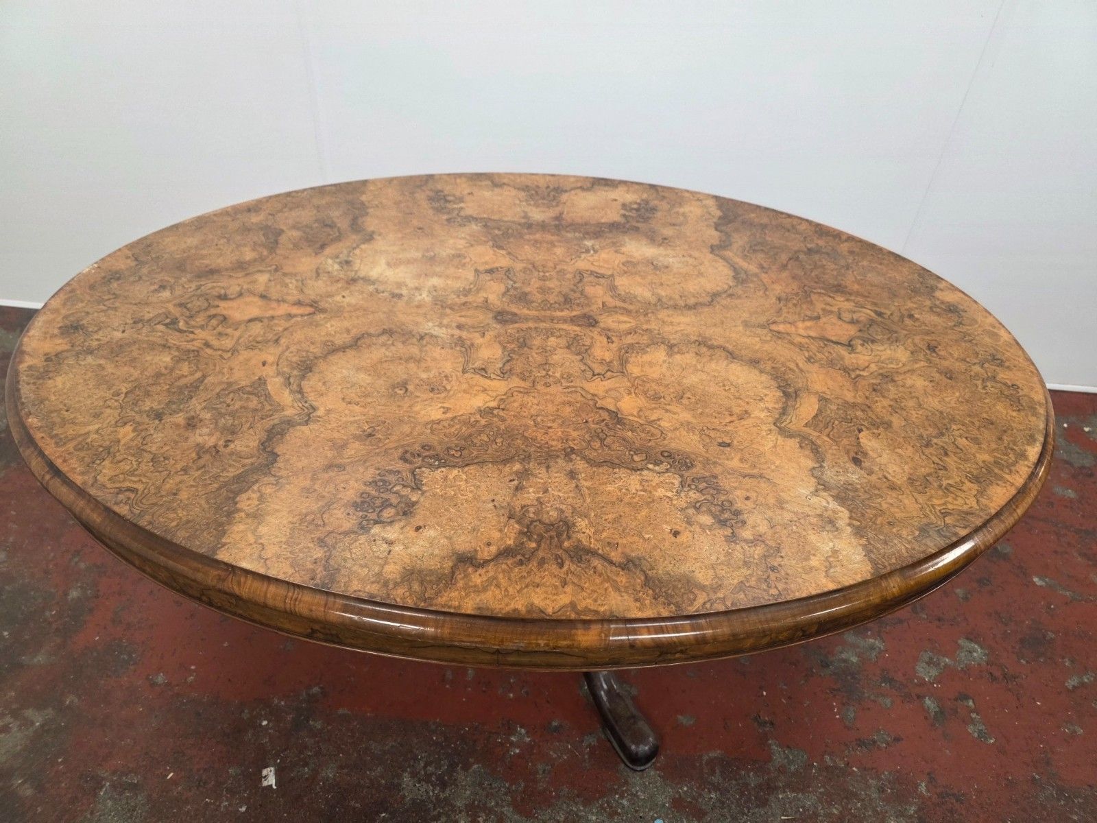 photo furniture Victorian Burr Walnut Topped Coffee Table In A Modern Cast Iron Tripod Base