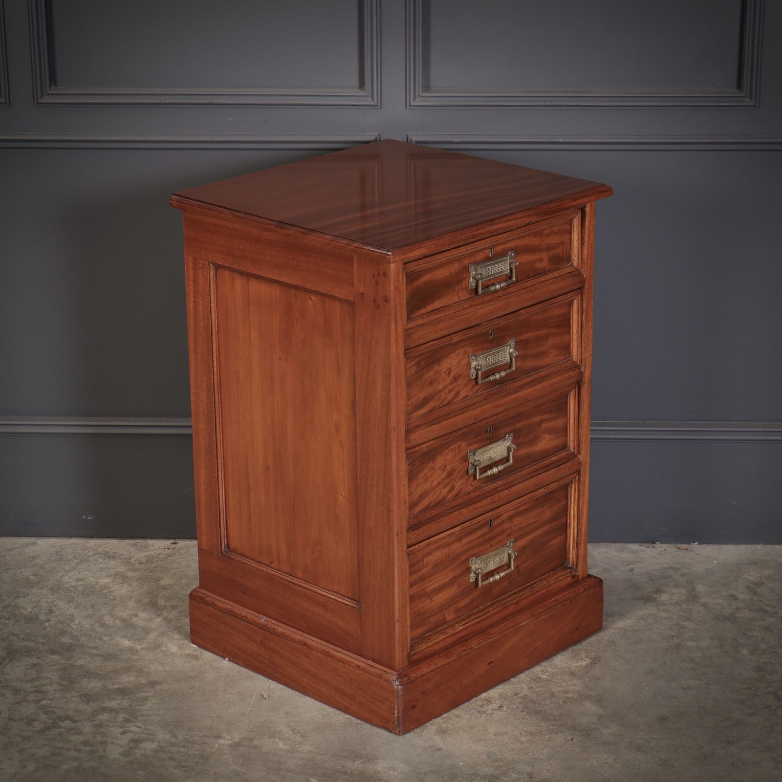 Large Pair Of Victorian Mahogany Bedside Chests photo furniture