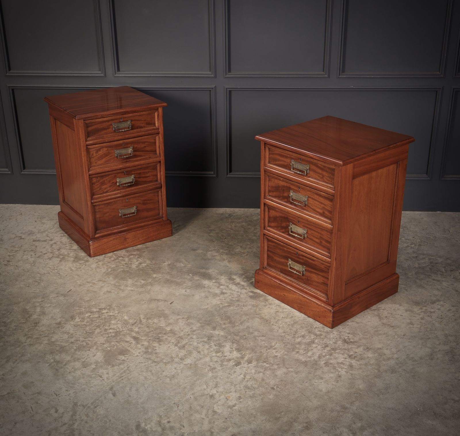 Large Pair Of Victorian Mahogany Bedside Chests photo Furniture